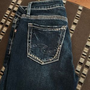 Size 27 length 33 silver jeans, silky, Slim boot cut